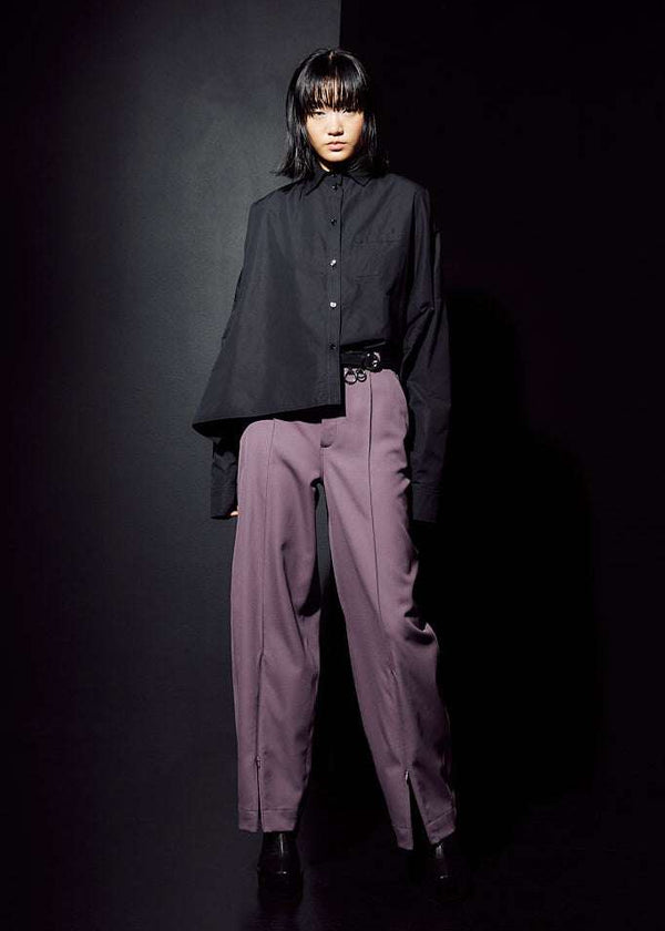 INTERNATIONAL CITIZEN.  Style: The Cubism Shirt is a 3-dimensional cube tilted on its axes to create a boxy minimal front body. Full front view. Unisex Item. Made of Italian Organic Cotton, Obsidian Black. Spiritually Infused, Sustainable Luxury Fashion in Berlin.