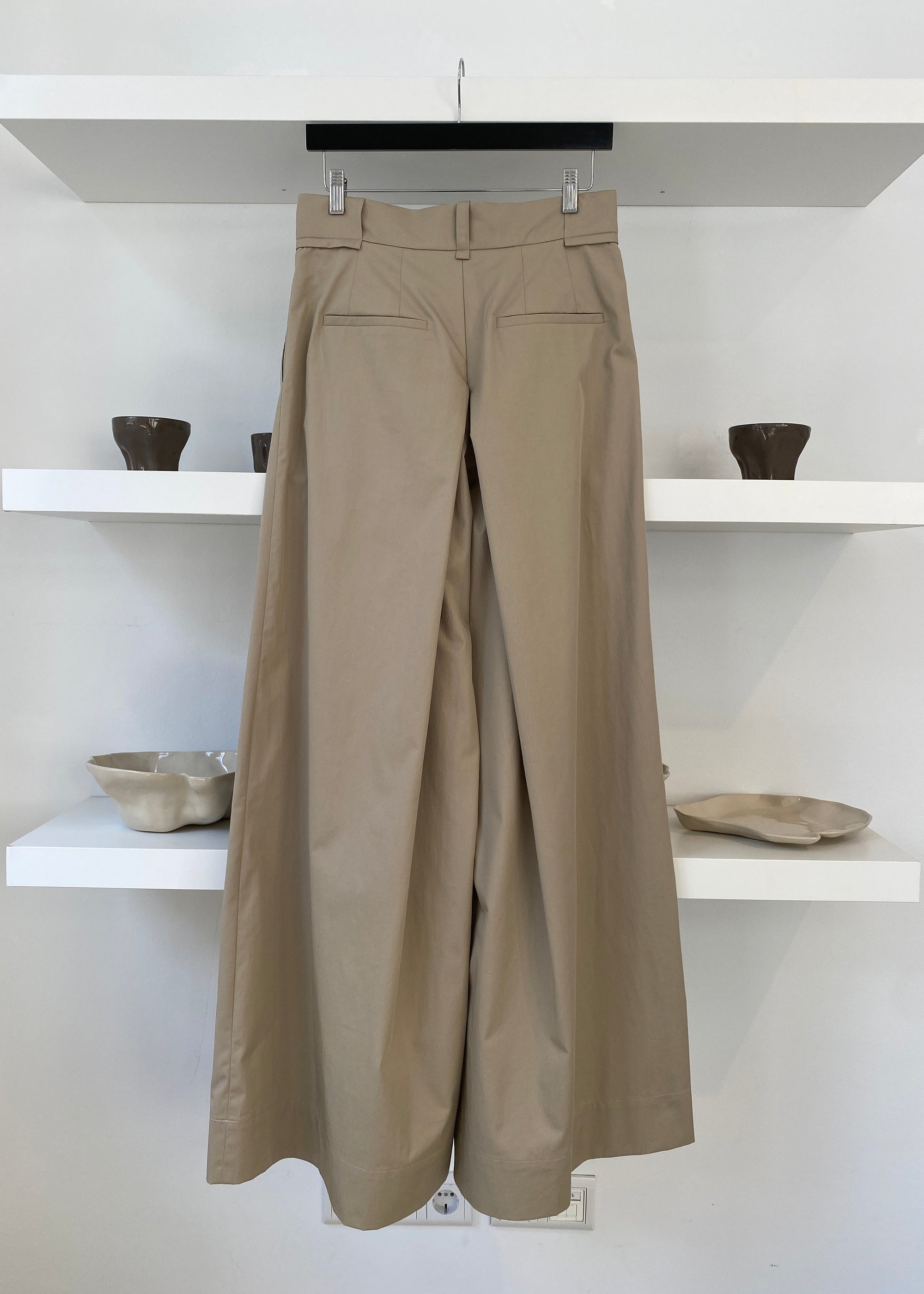 DEEP PLEATED PANTS