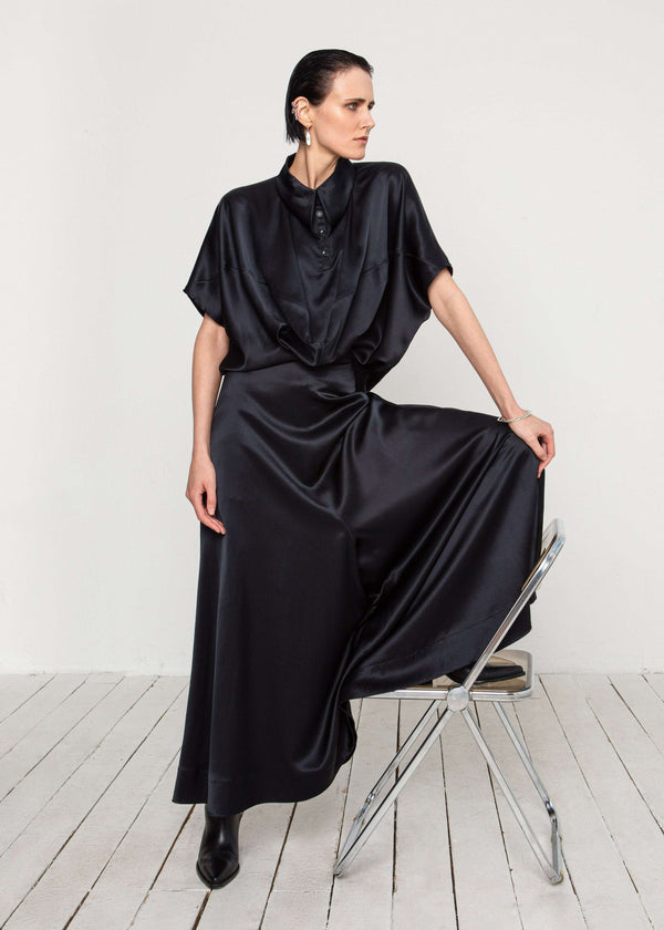 INTERNATIONAL CITIZEN.  Style: Prism Top. Made of Organic Silk, Obsidian Black. Spiritually Infused, Sustainable Luxury Fashion in Berlin. Stylized front photo.
