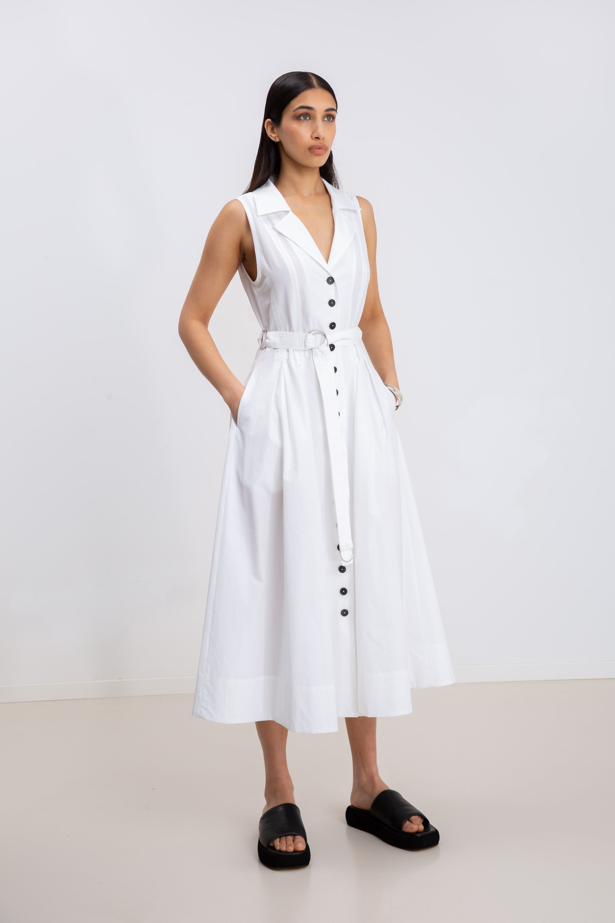 BUTTON DRESS