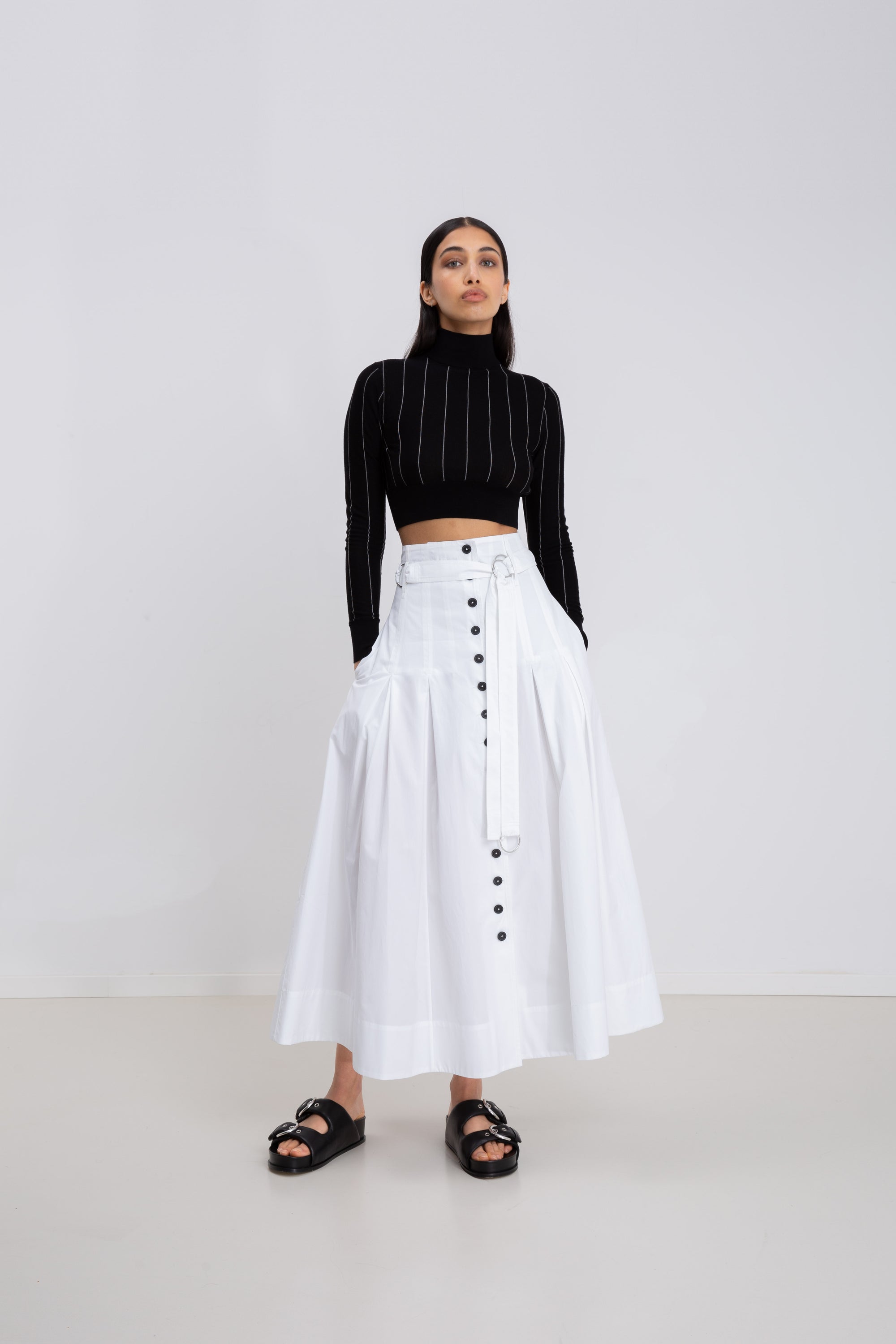 BUTTON SKIRT
