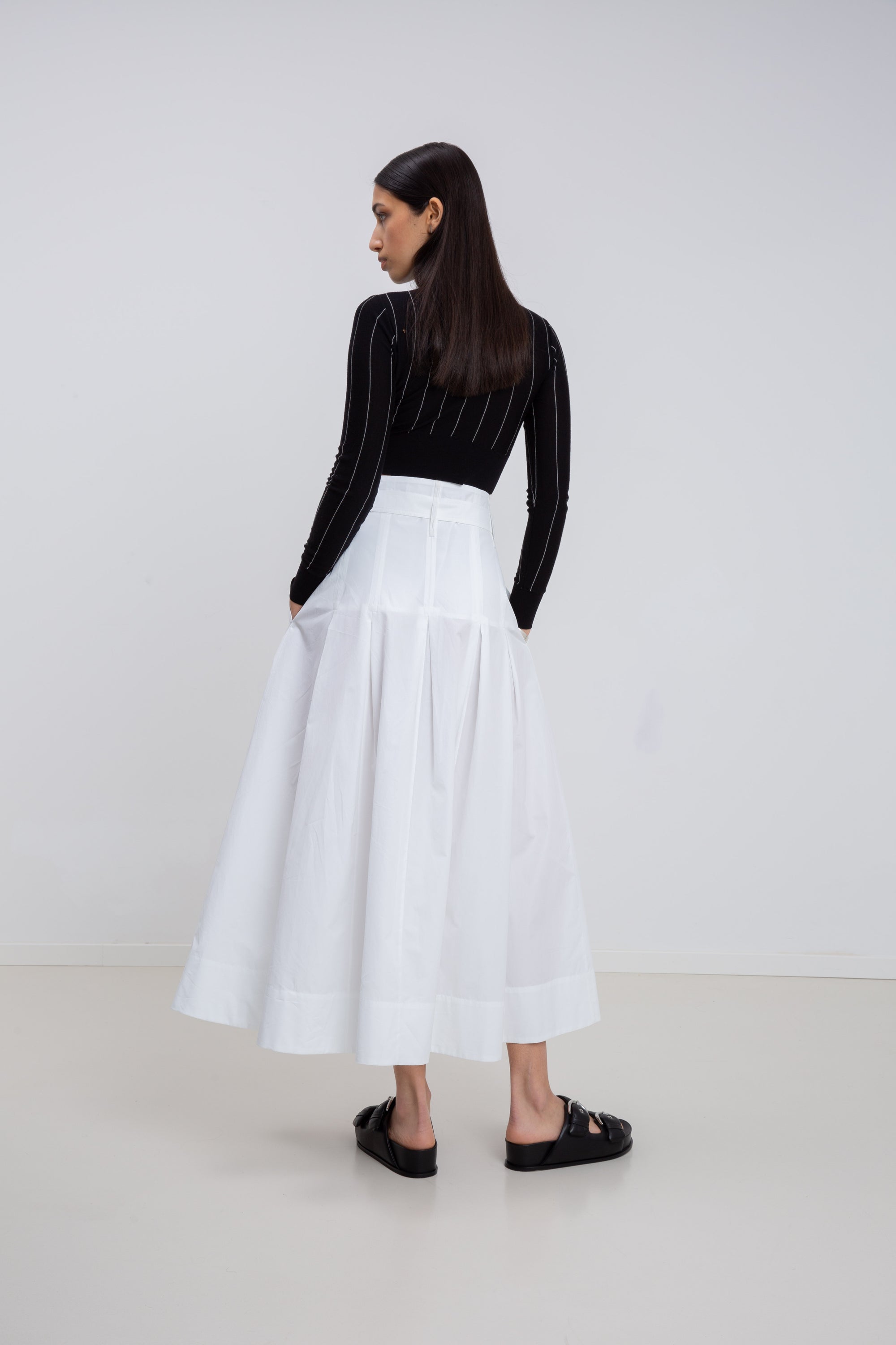 BUTTON SKIRT