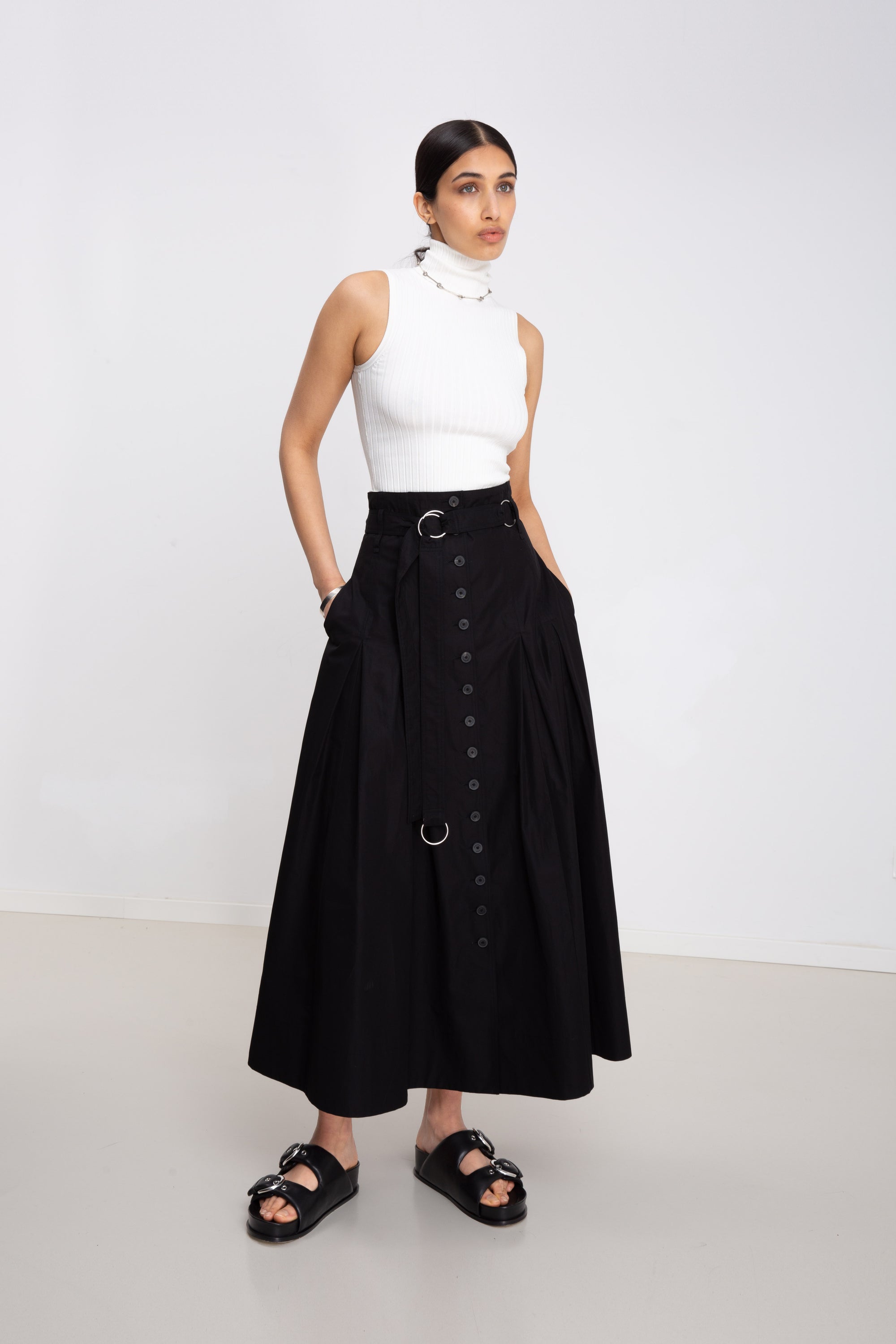BUTTON SKIRT