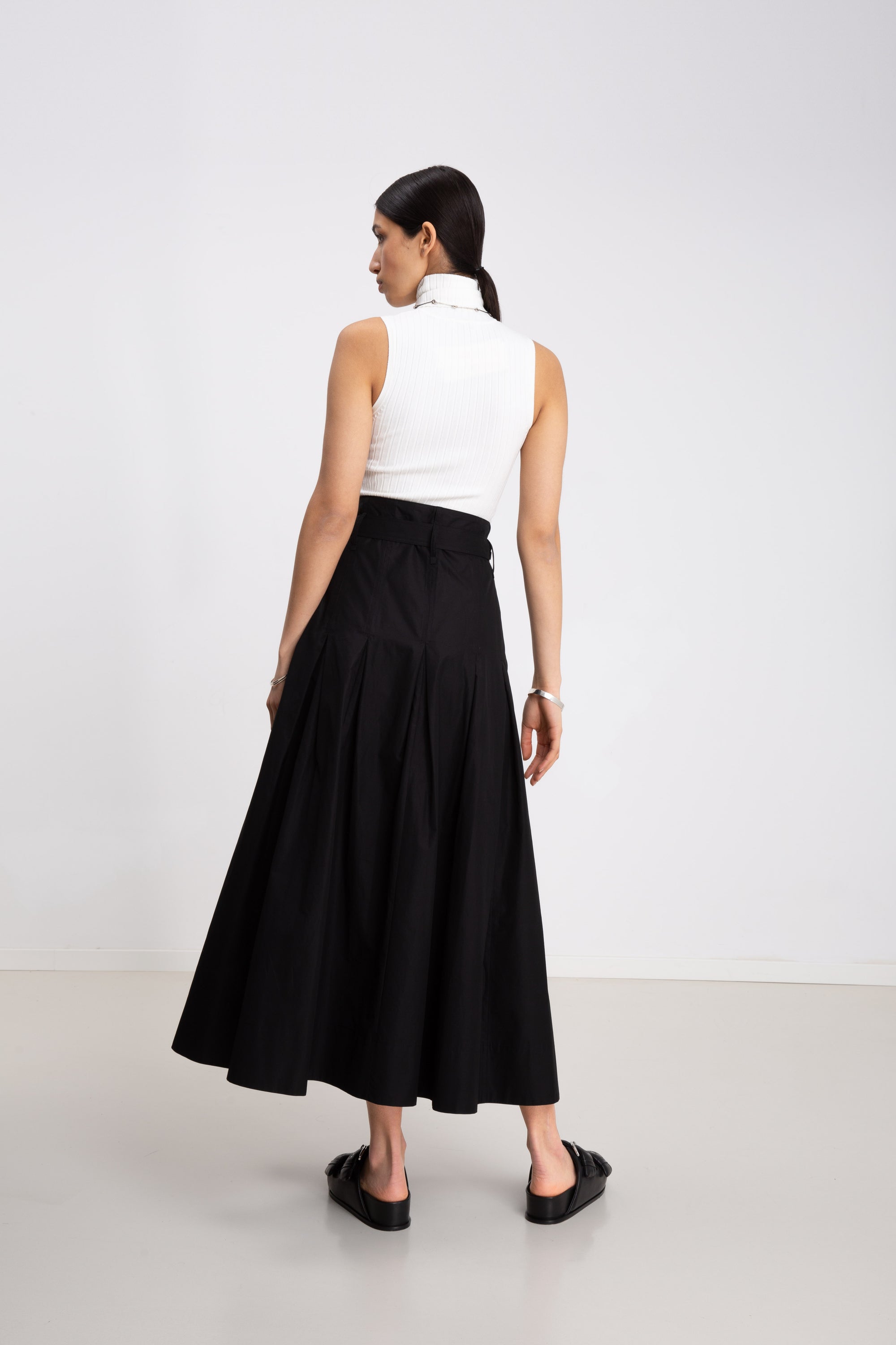 BUTTON SKIRT