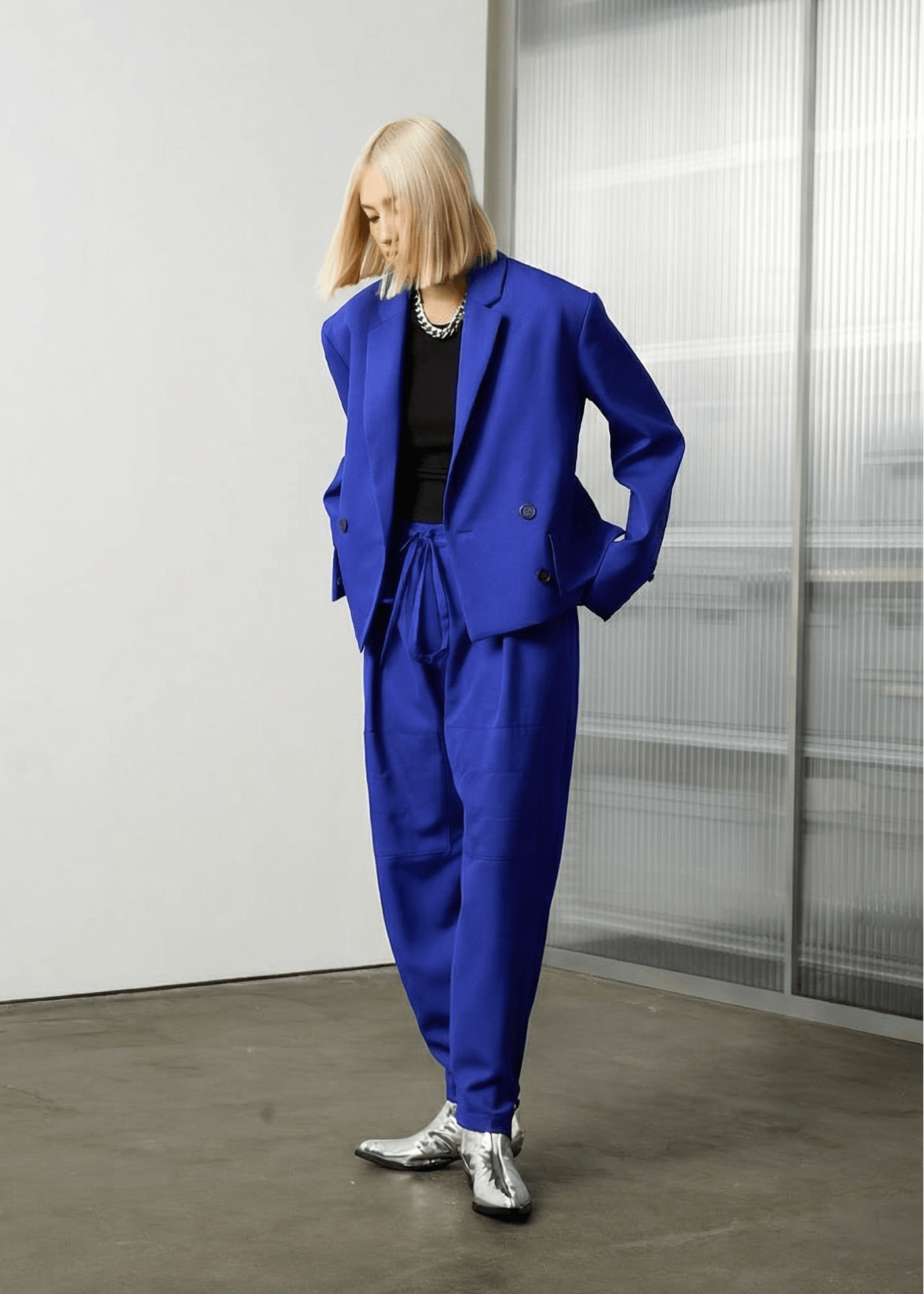 INTERNATIONAL CITIZEN.  Style: The Oversized Men’s Jacket features classic mens tailoring details with an oversized shape. Full body view. Unisex item. Made of Italian Wool RWS, Lapis Lazuli Blue. Spiritually Infused, Sustainable Luxury Fashion in Berlin.